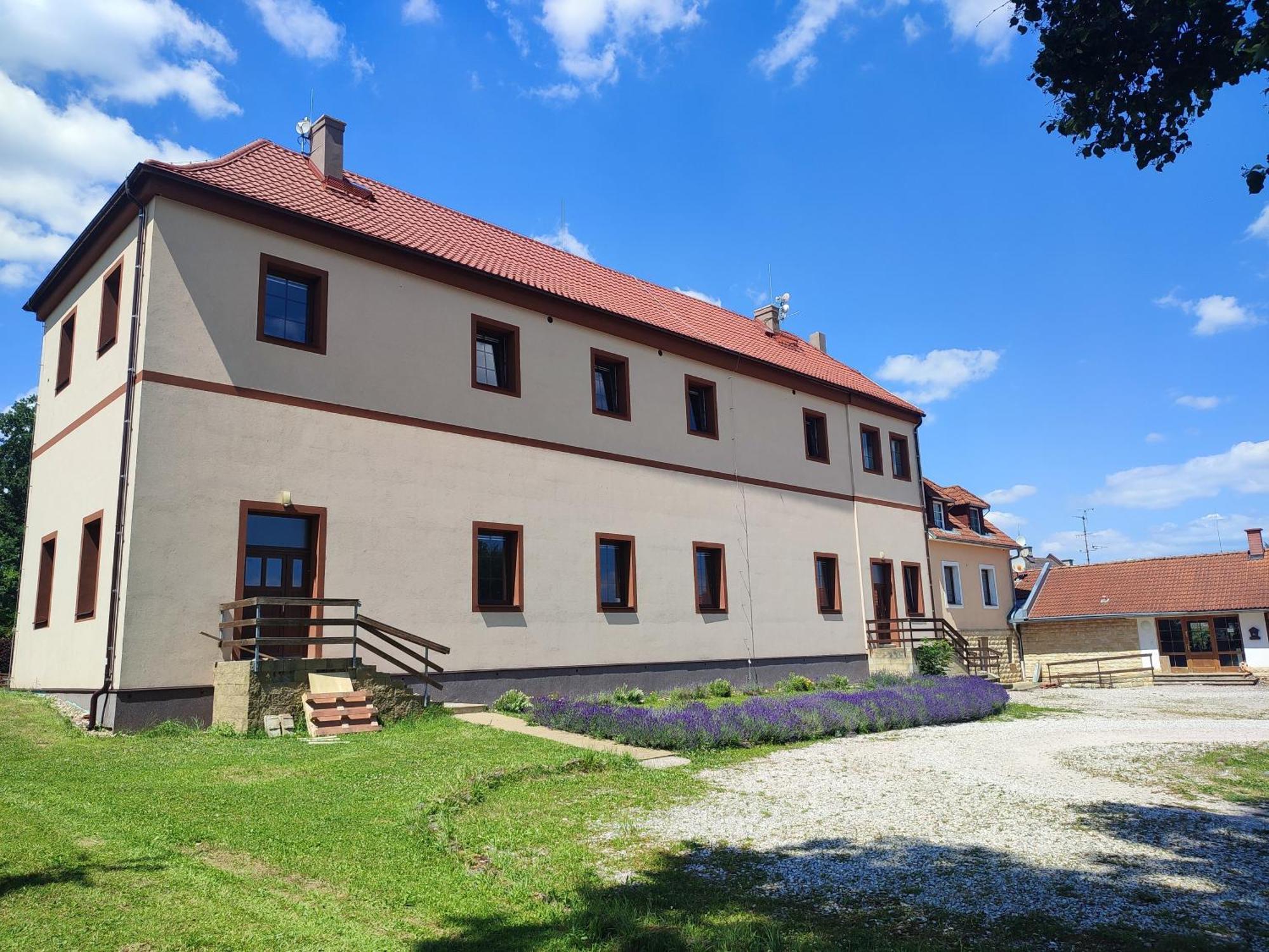 Ferienwohnung Zamecek Cerov Jičín Exterior foto
