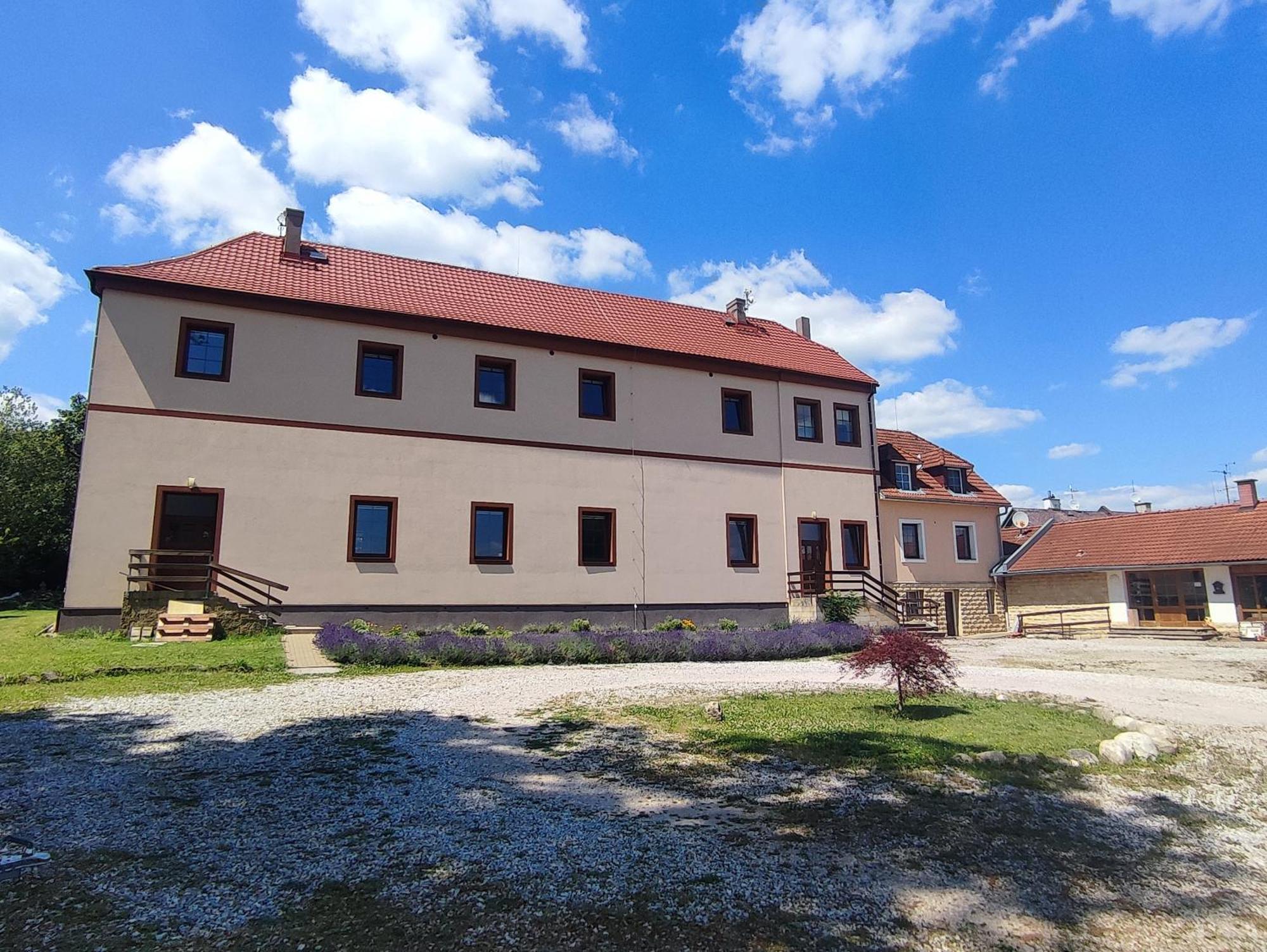 Ferienwohnung Zamecek Cerov Jičín Exterior foto